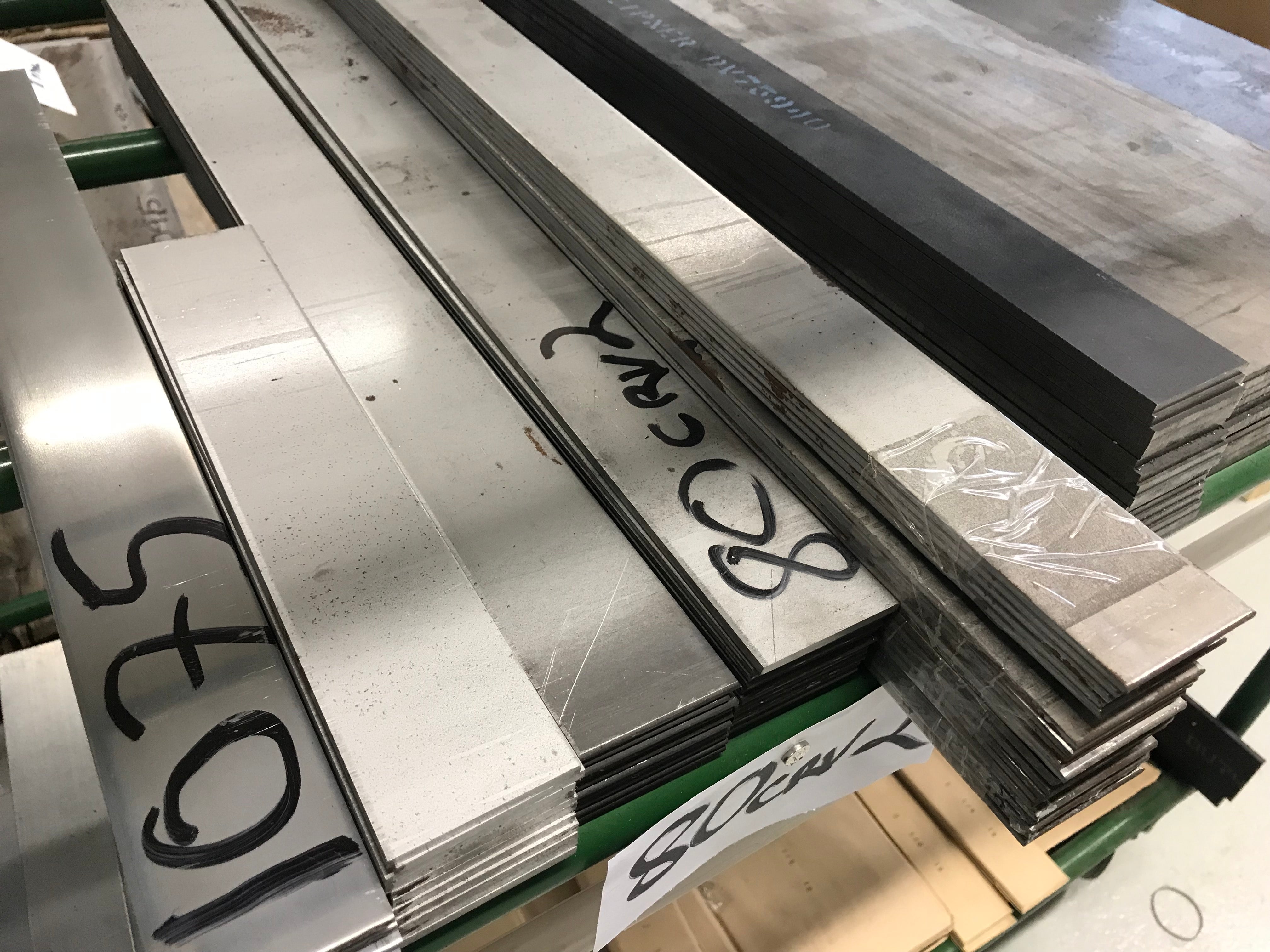 Lage din egen kniv? Nybegynnerens guide til materialer