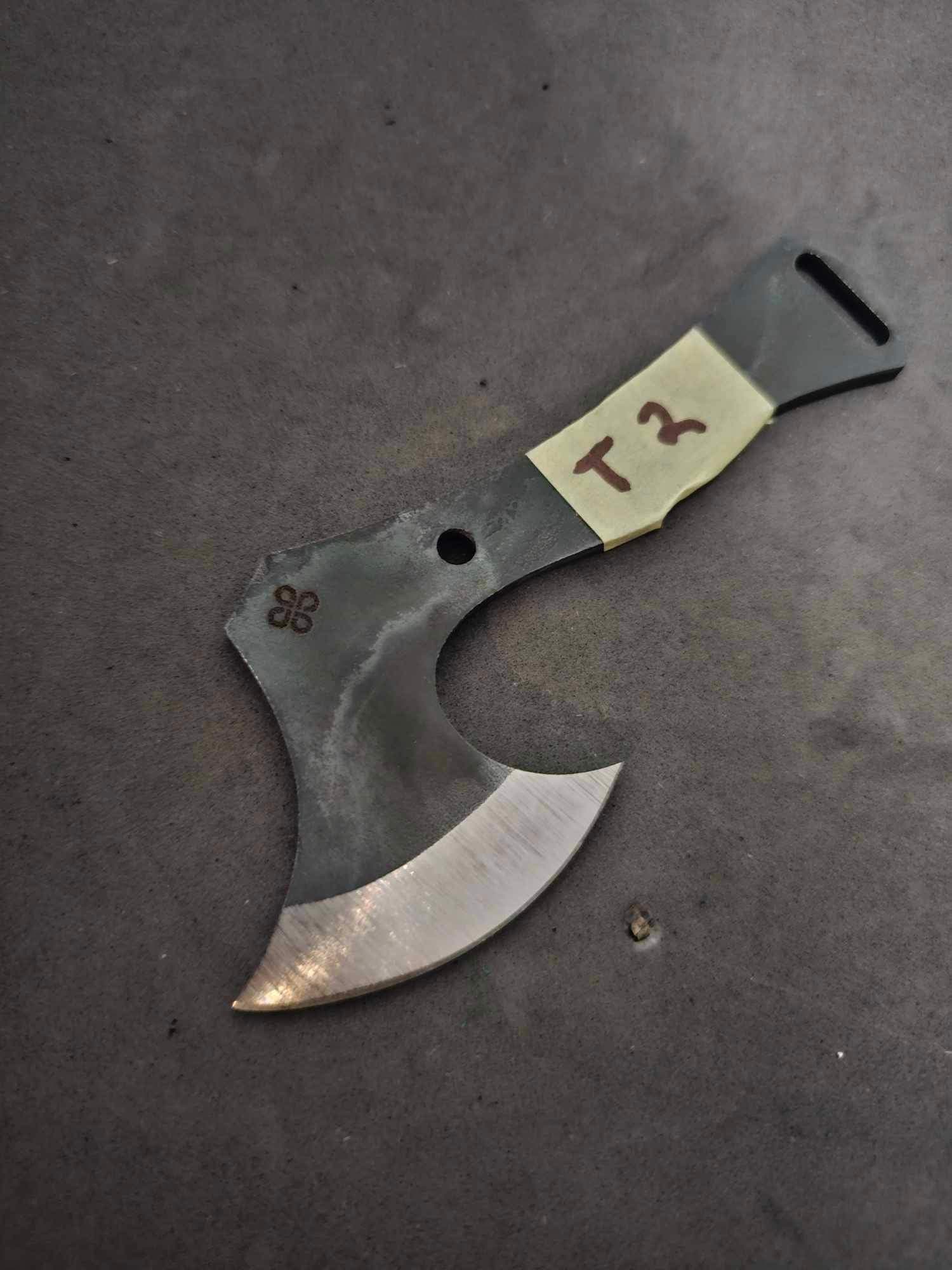 Tomahawk Pocket Ax AEB-L Clover Blades