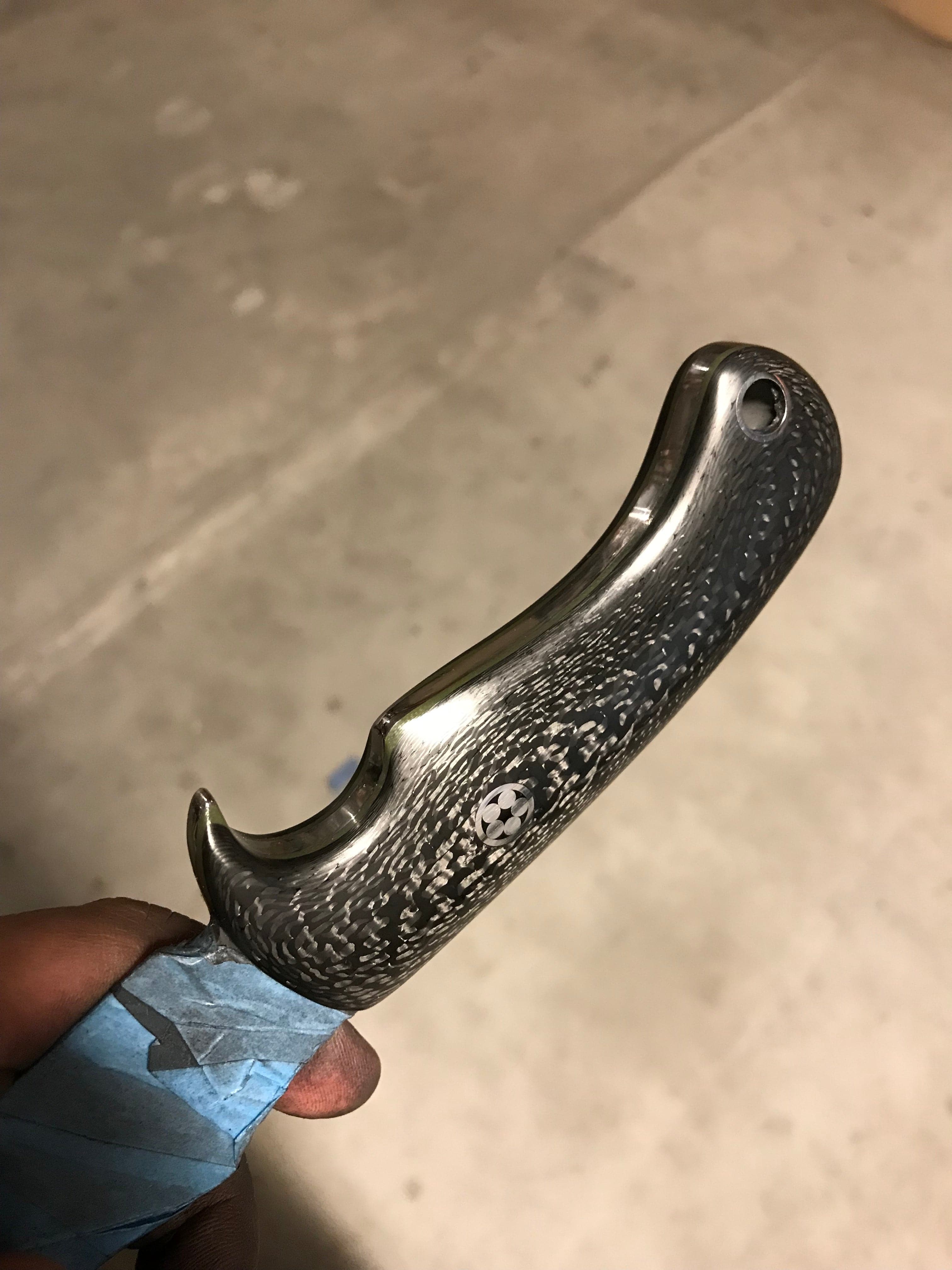 Carbon fiber plate