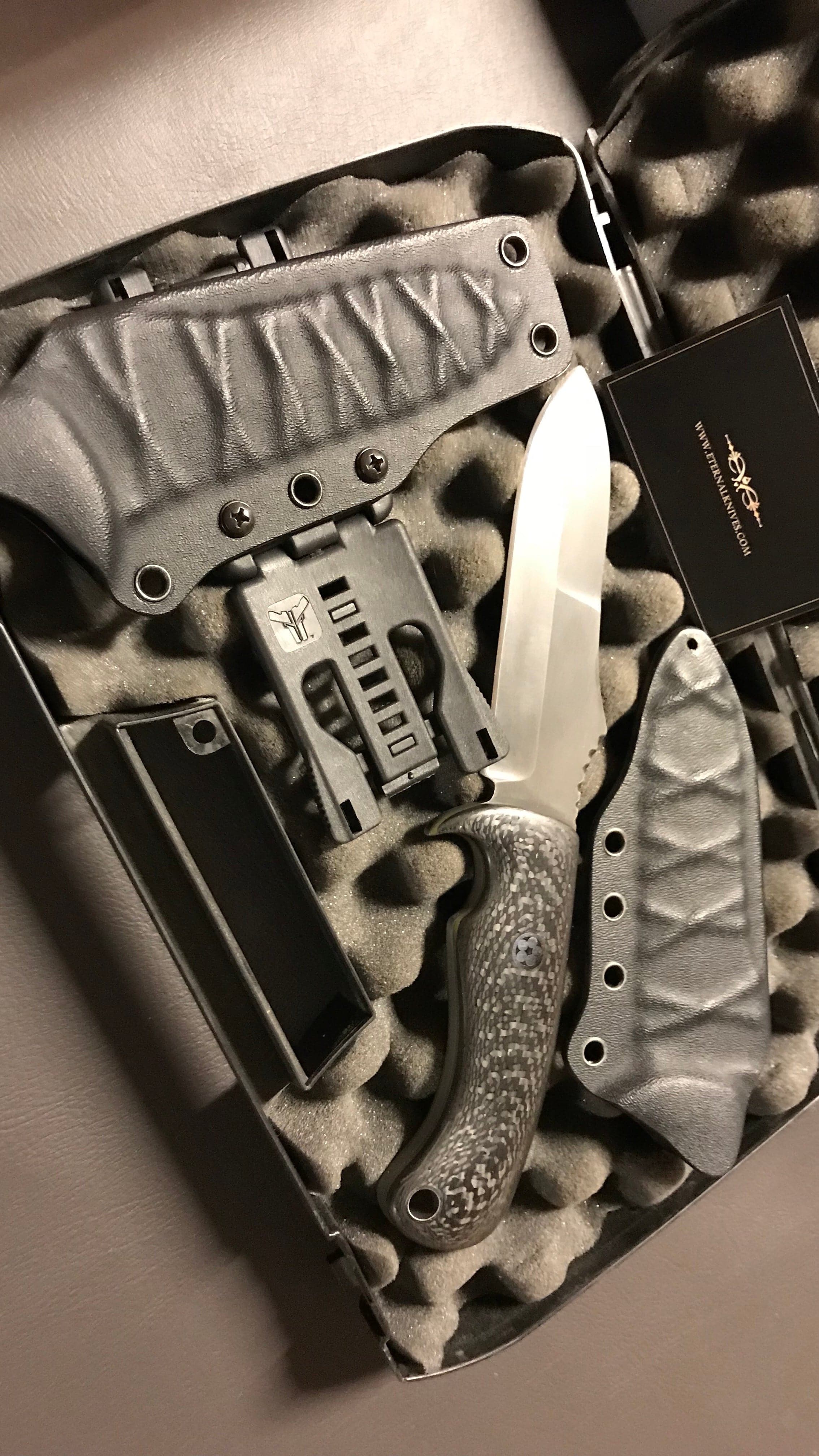 Carbon fiber plate