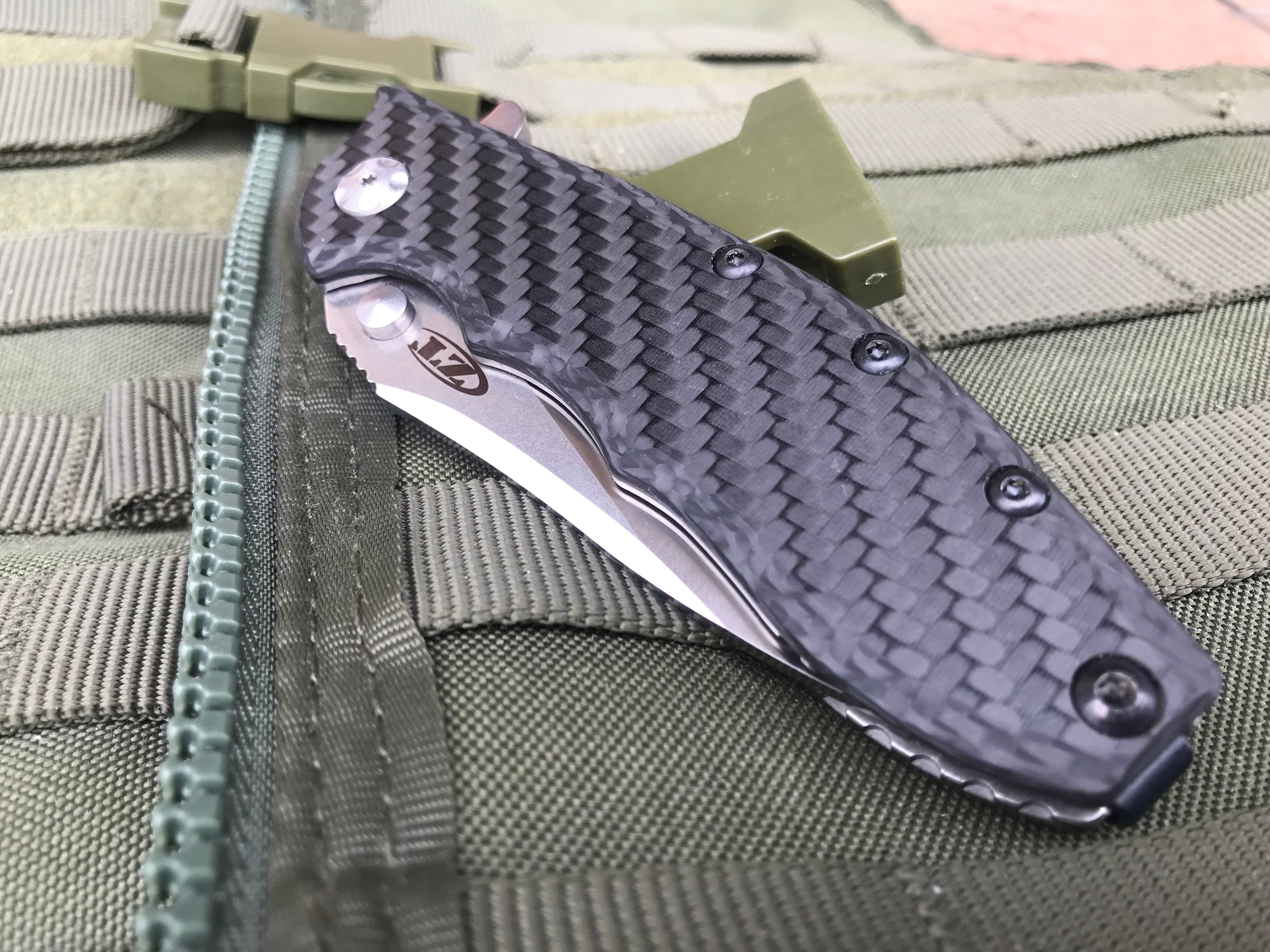 Carbon fiber plate