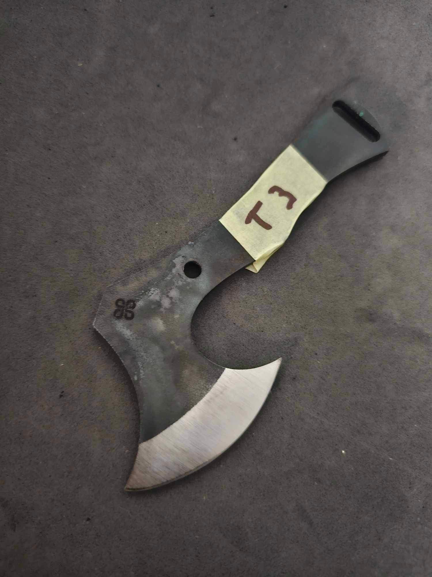 Tomahawk Pocket Ax AEB-L Clover Blades