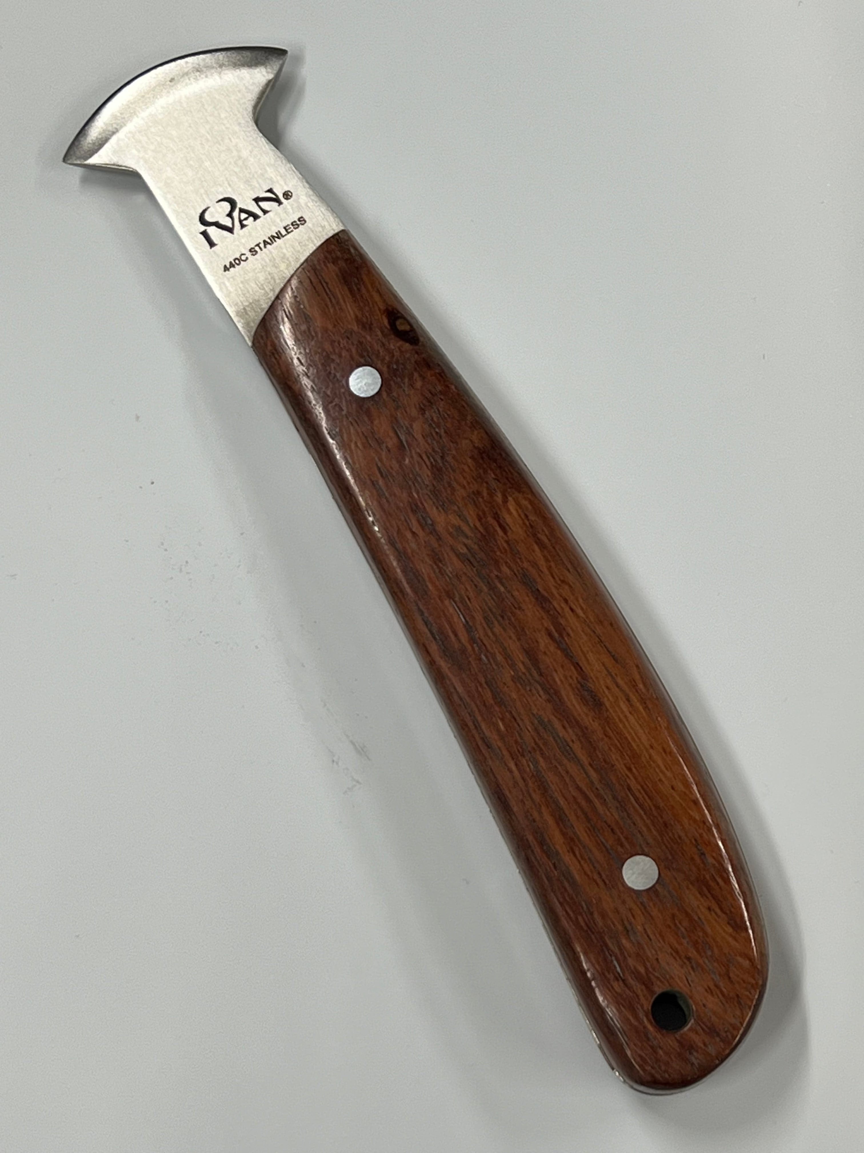 Rounded small French style leather knife