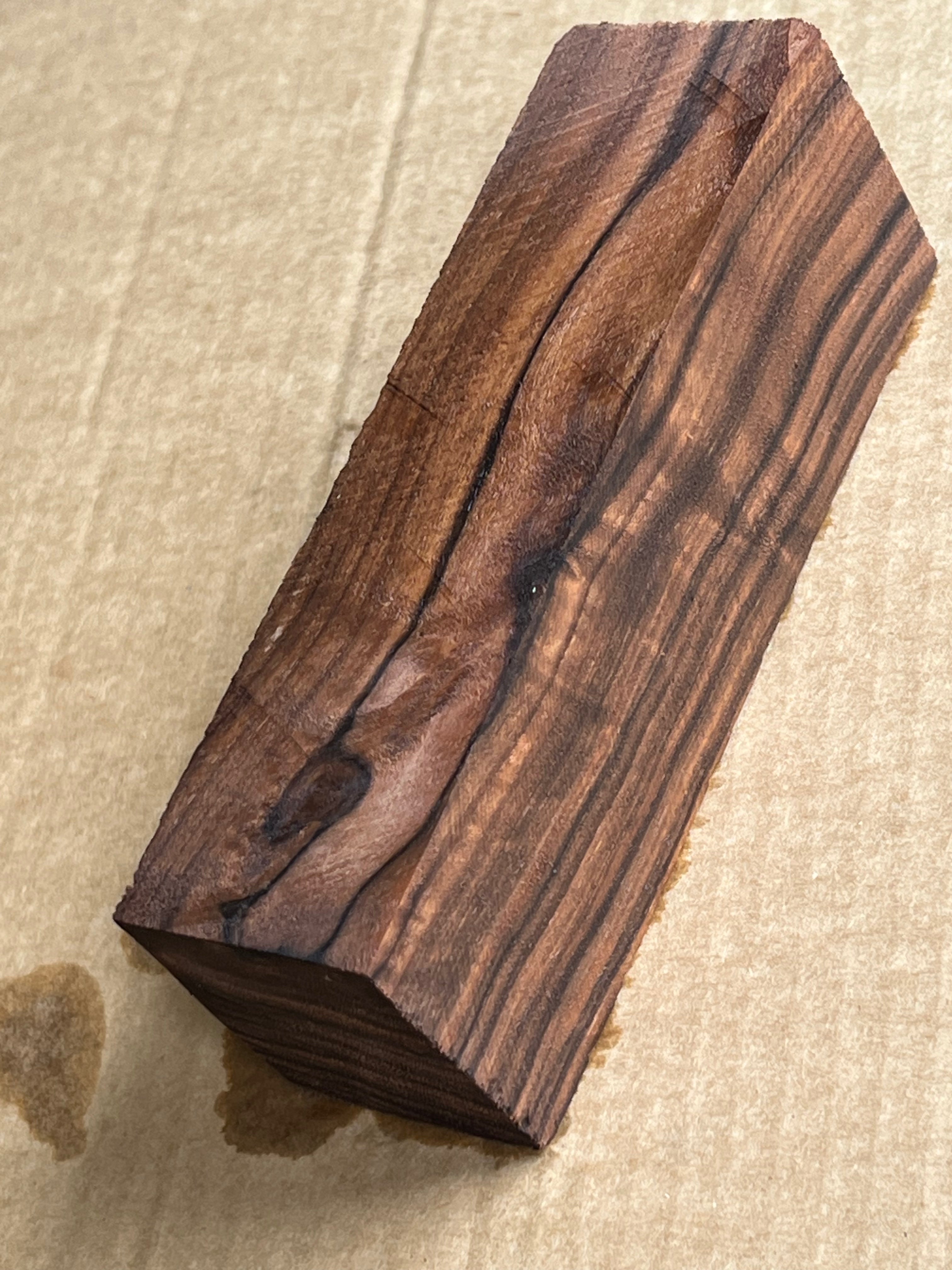Premium Walnut No. 82