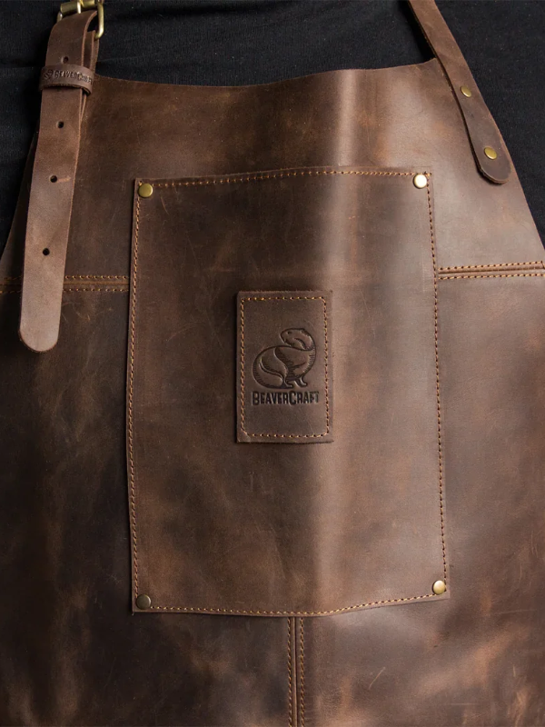 Adjustable apron in brown leather AP2X