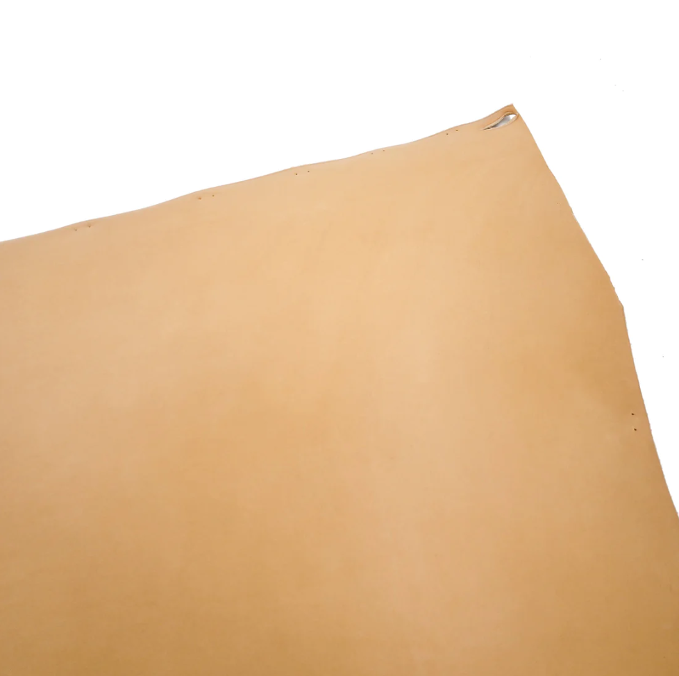 Leather for making knife sheaths: Raw edge, sheath leather and strap/suspension leather