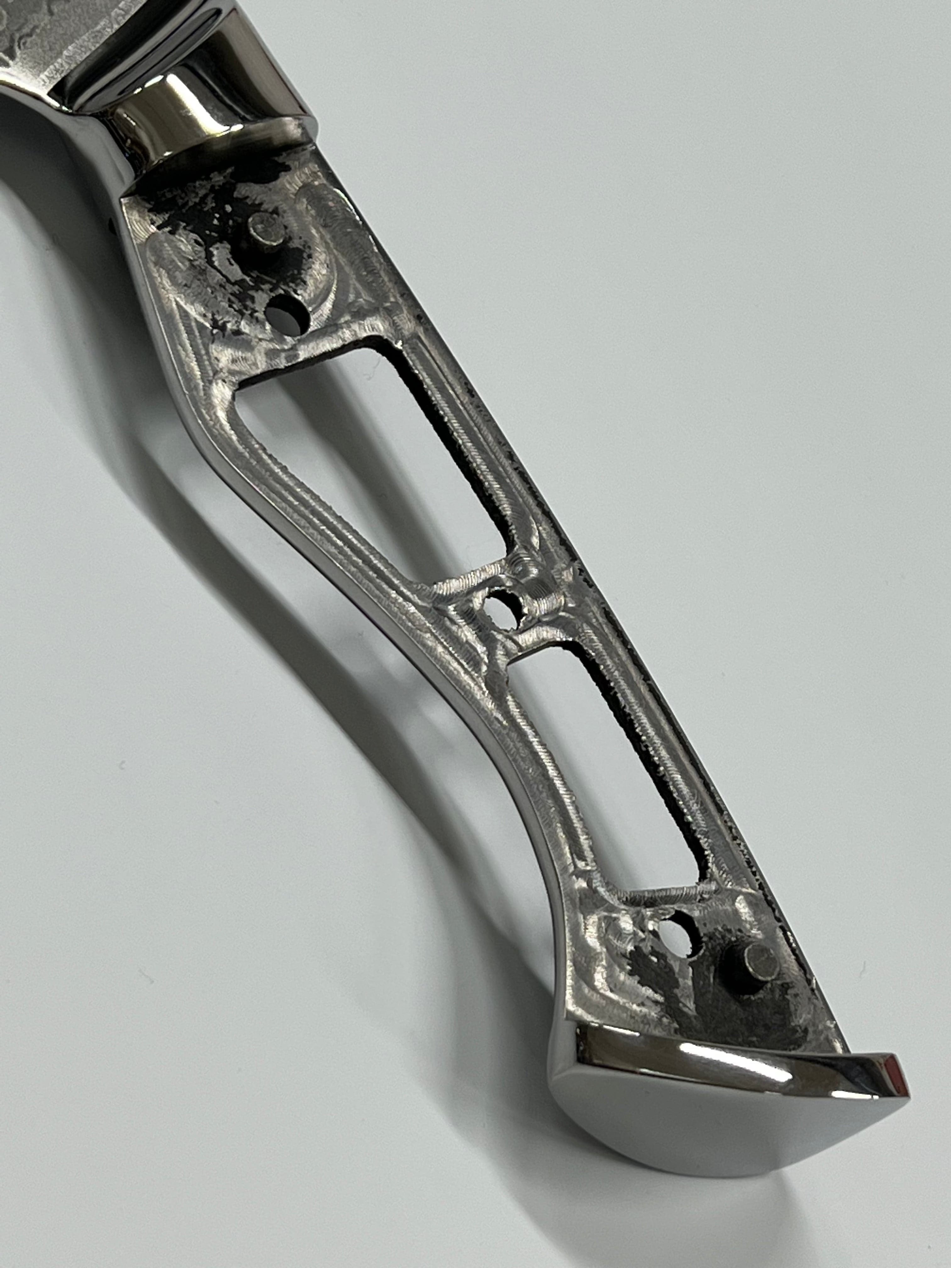 Santoku - VG10 Damask Chef's knife 8" full tang with sockets