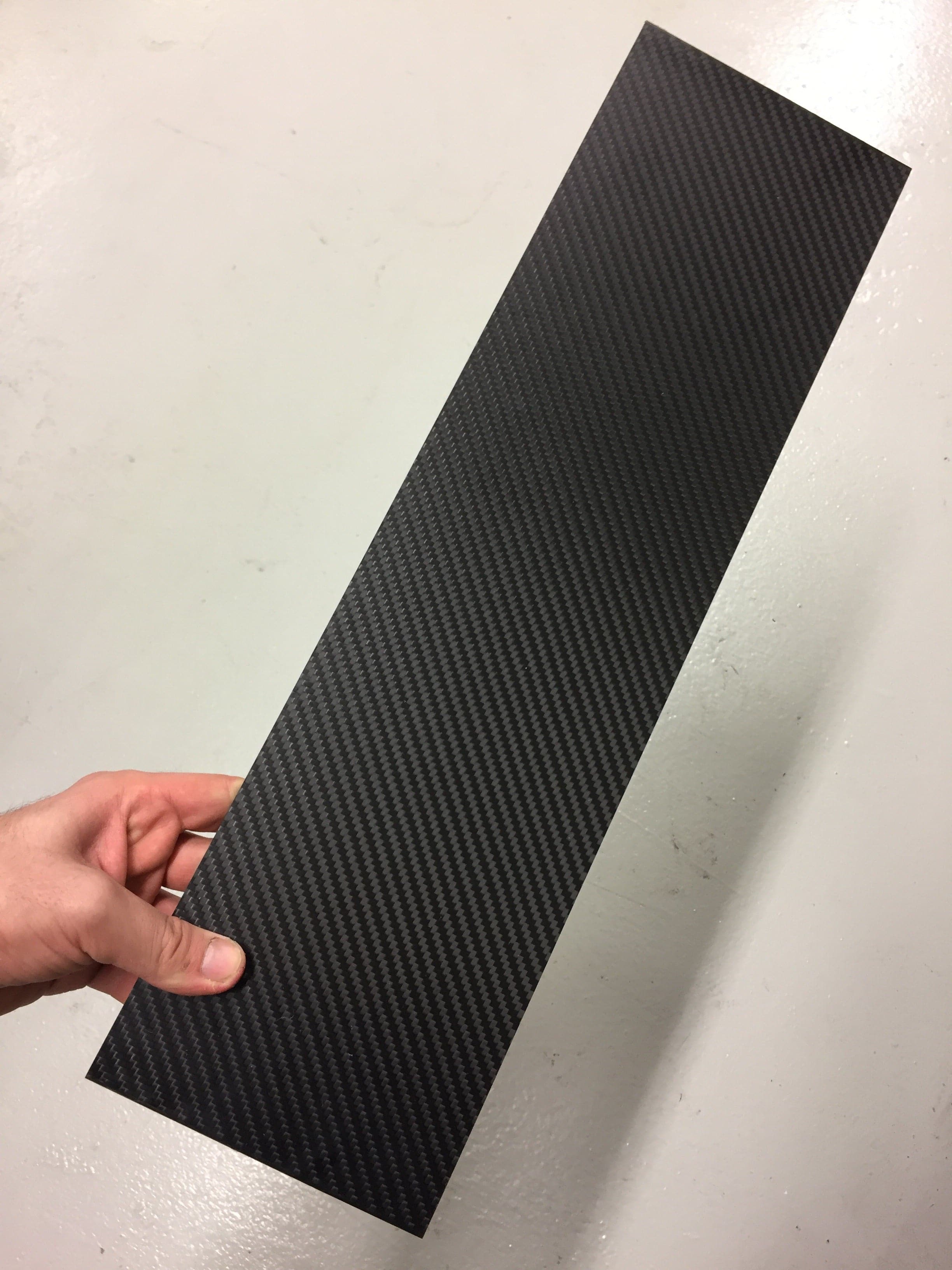 Carbon fiber plate