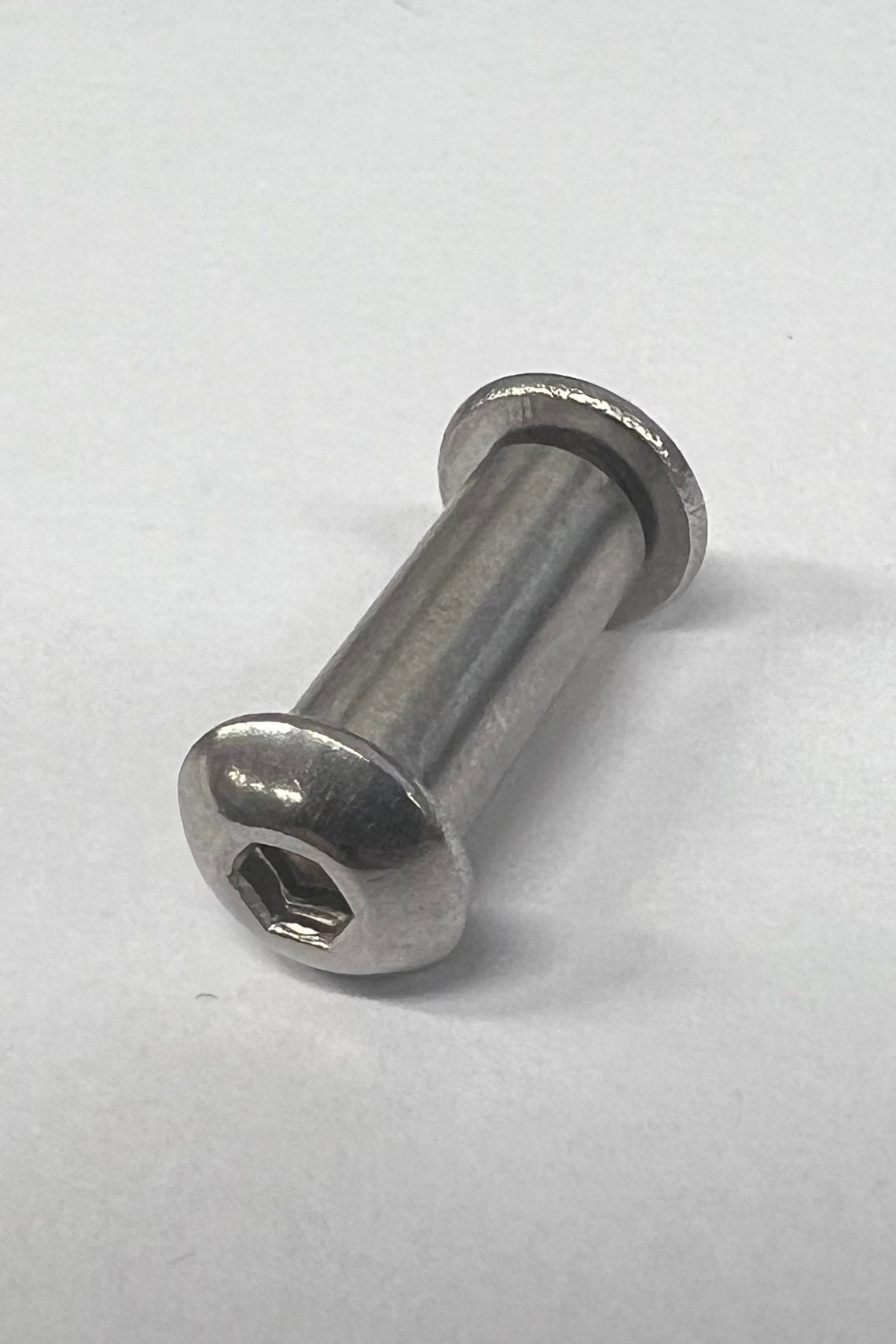 Screw to shaft - Small rounded screw