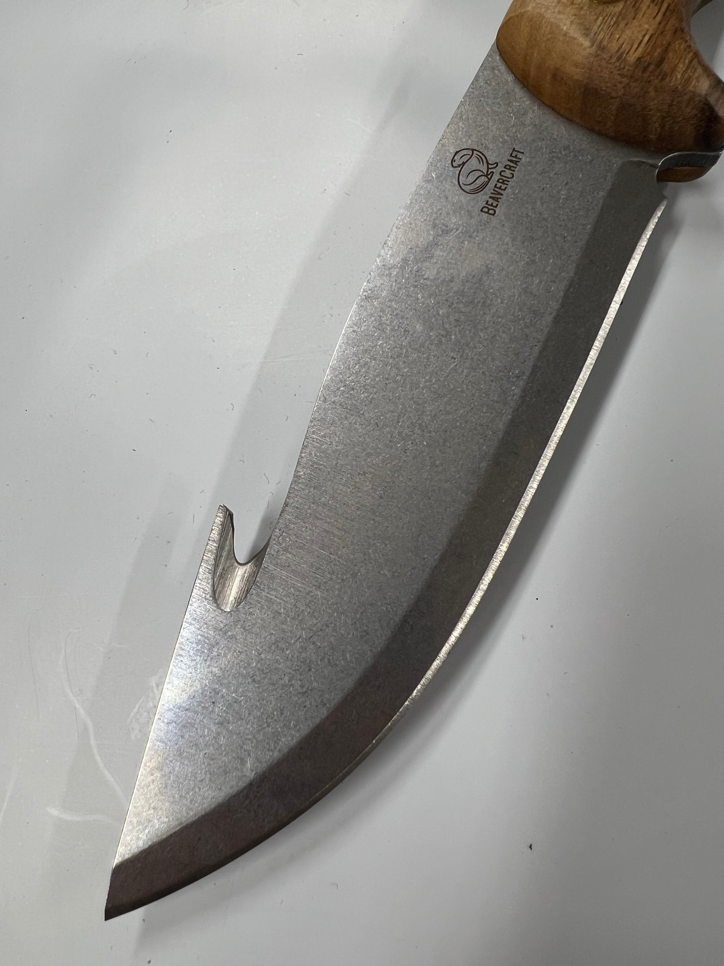 Hunting knife with belly opener GTK1 with leather sheath