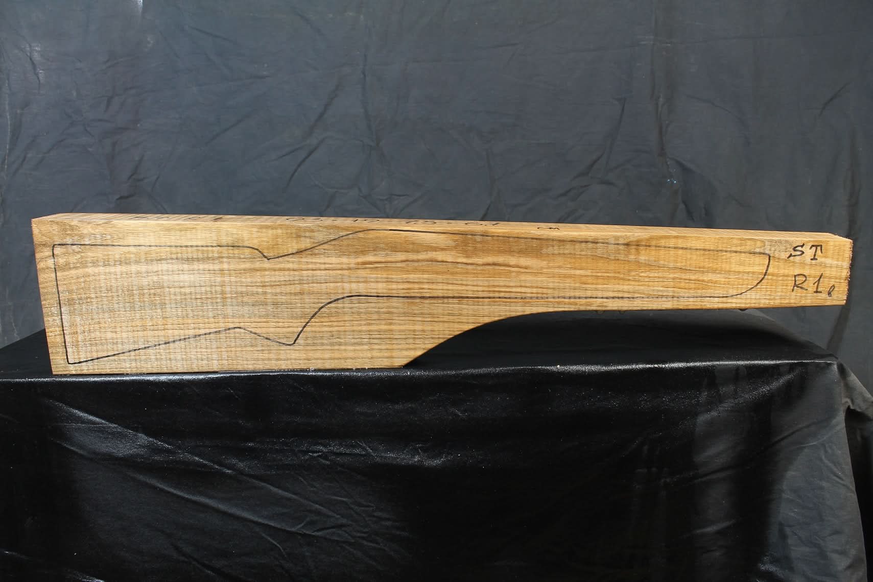 Rifle Stock Blank Turkish Walnut Standard STR1