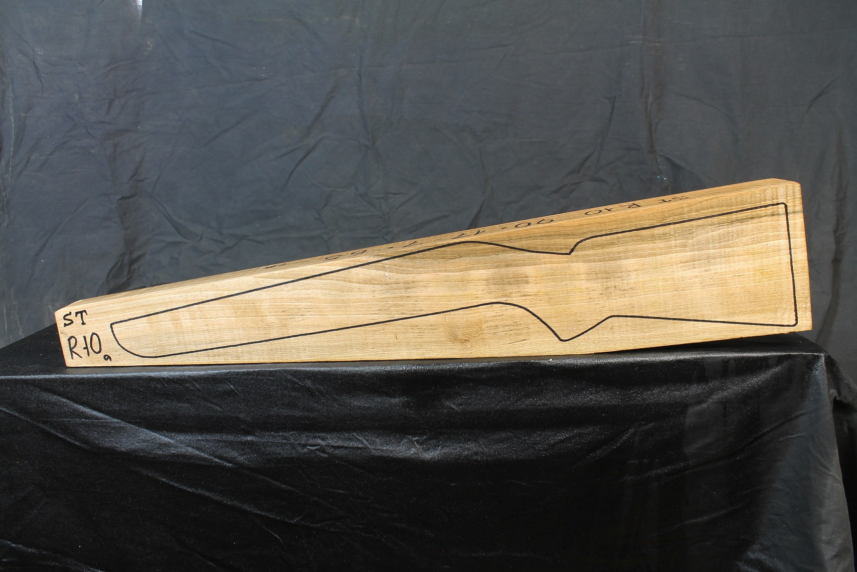 Rifle Stock Blank Turkish Walnut Standard STR10