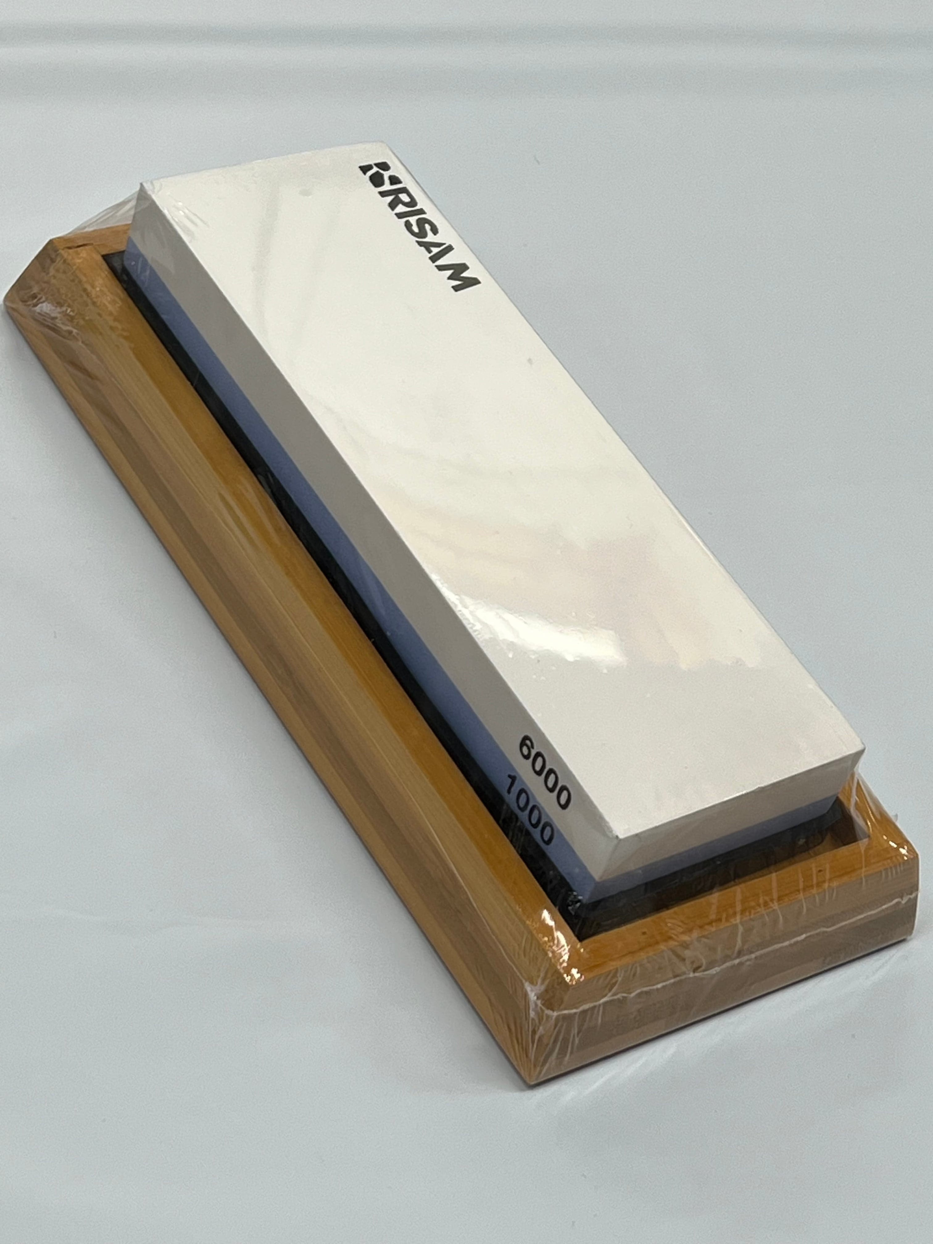 Japanese double whetstone w/bamboo base 1000/6000 RW018