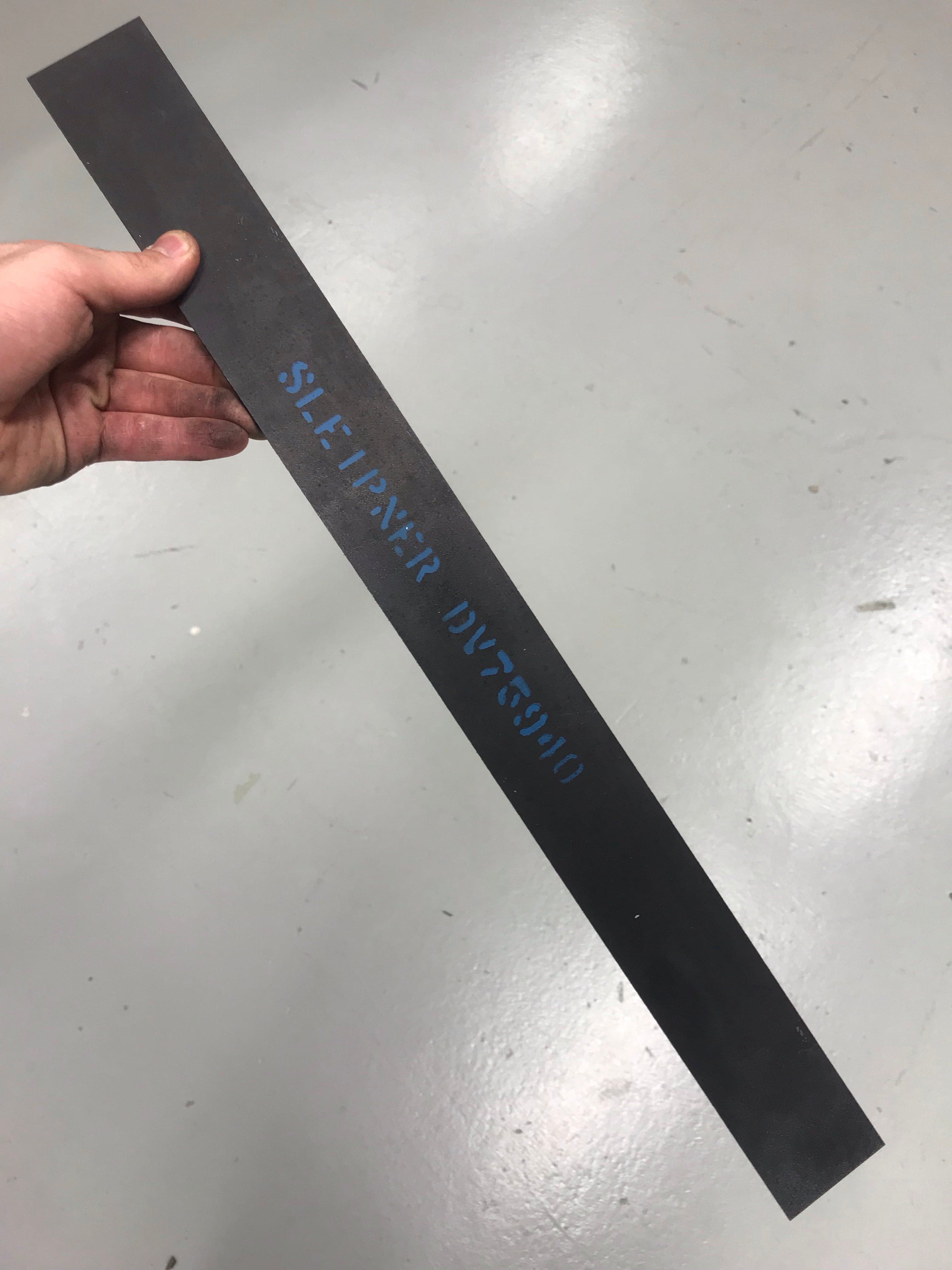 Sharpens rust-resistant knife steel